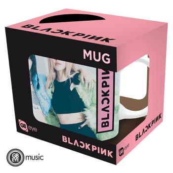 BLACKPINK - Becher "Mädchen"  Beginnen Sie Ihren Tag mit einer Portion Inspiration und Begeisterung von den unglaublichen Mädchen von Blackpink! Dieser offiziell lizenzierte Becher ist ein Statement für Ihre Hingabe an die Musik, den Stil und das Charisma